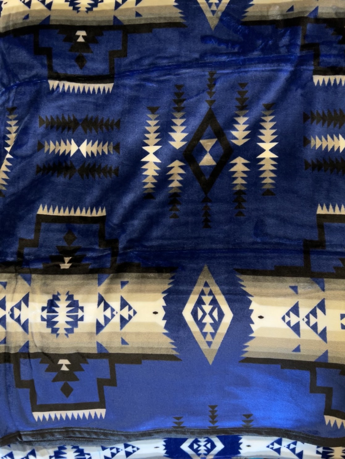 Native American Style Design Super Soft Plush Reversible Queen Size Blanket